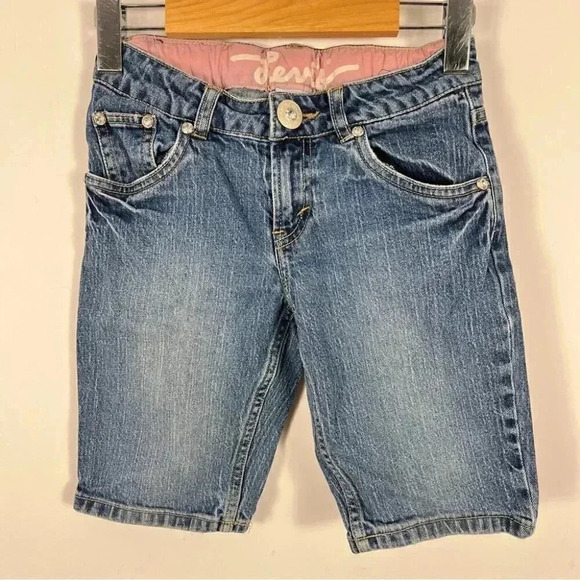 Levi’s girl  jeans shorts - Picture 2 of 9